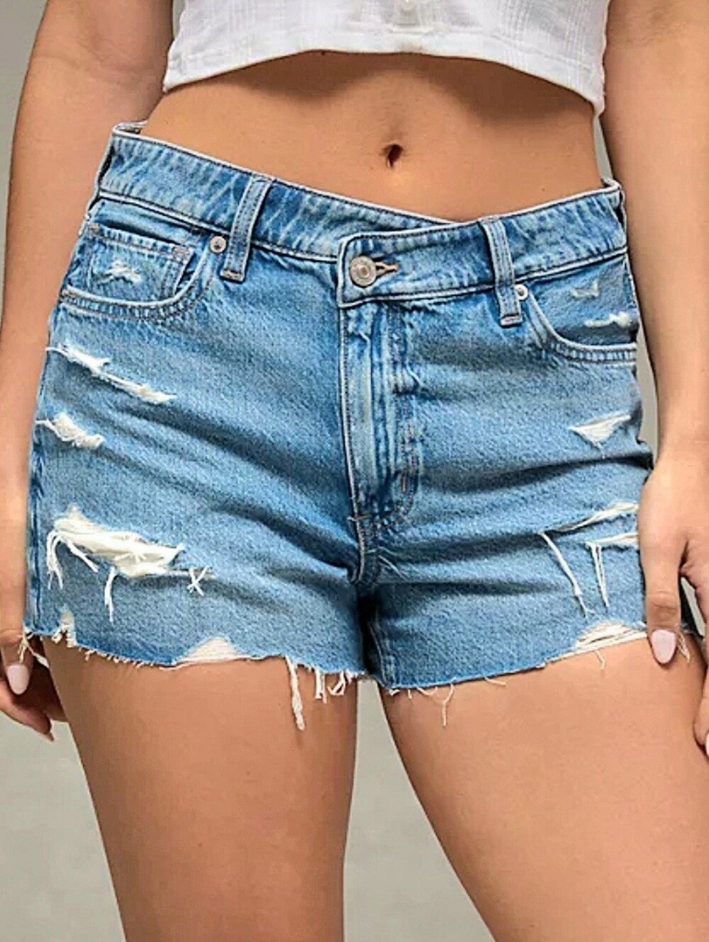 NWT American Eagle Outfitters Strigid High Waist Ripped Mom Shorts Size 14